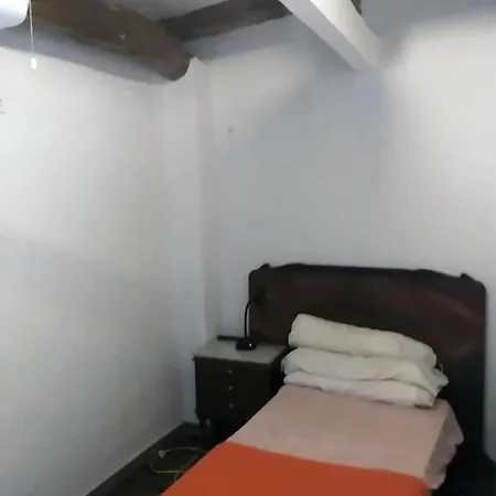Calanuri Homestay Garcia (Tarragona)